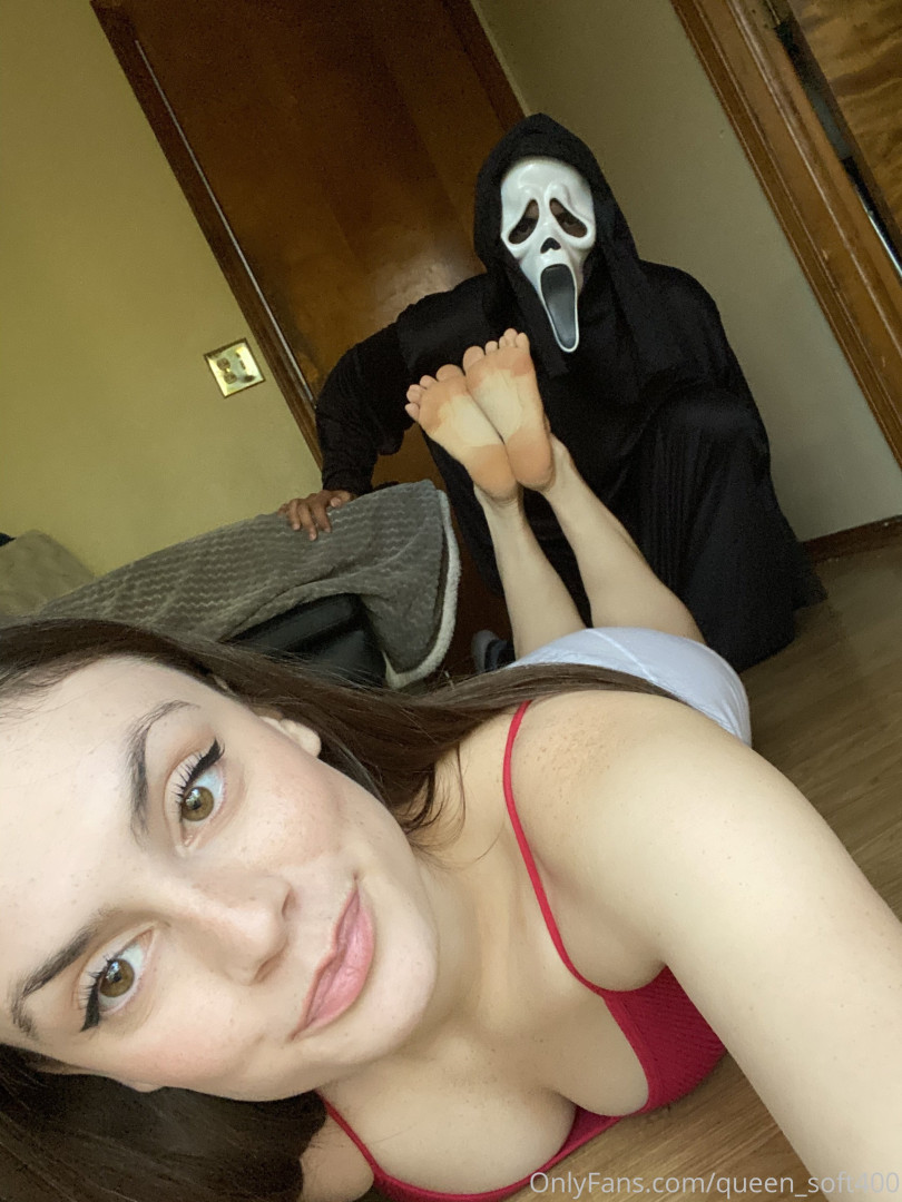 Photo by queen_soft400 published on August 17,2023 14:53:35 - BestThots