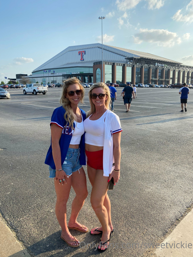 Photo by sweetvickie published on August 12,2023 21:25:05 - BestThots