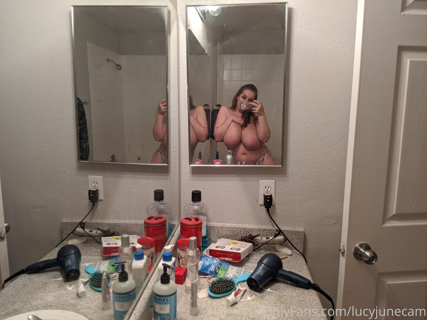 Photo by lucyjunecam published on October 16,2023 12:46:42 - BestThots