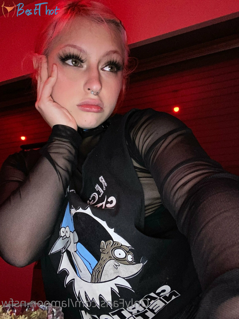 Photo by lamoon.nsfw published on December 13,2024 03:07:02 - BestThots