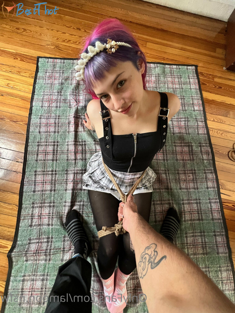 Photo by lamoon.nsfw published on December 13,2024 03:07:07 - BestThots