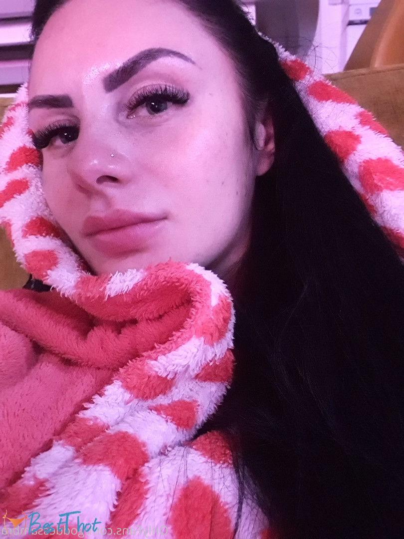 Photo by goddessambra published on December 28,2024 01:25:32 - BestThots