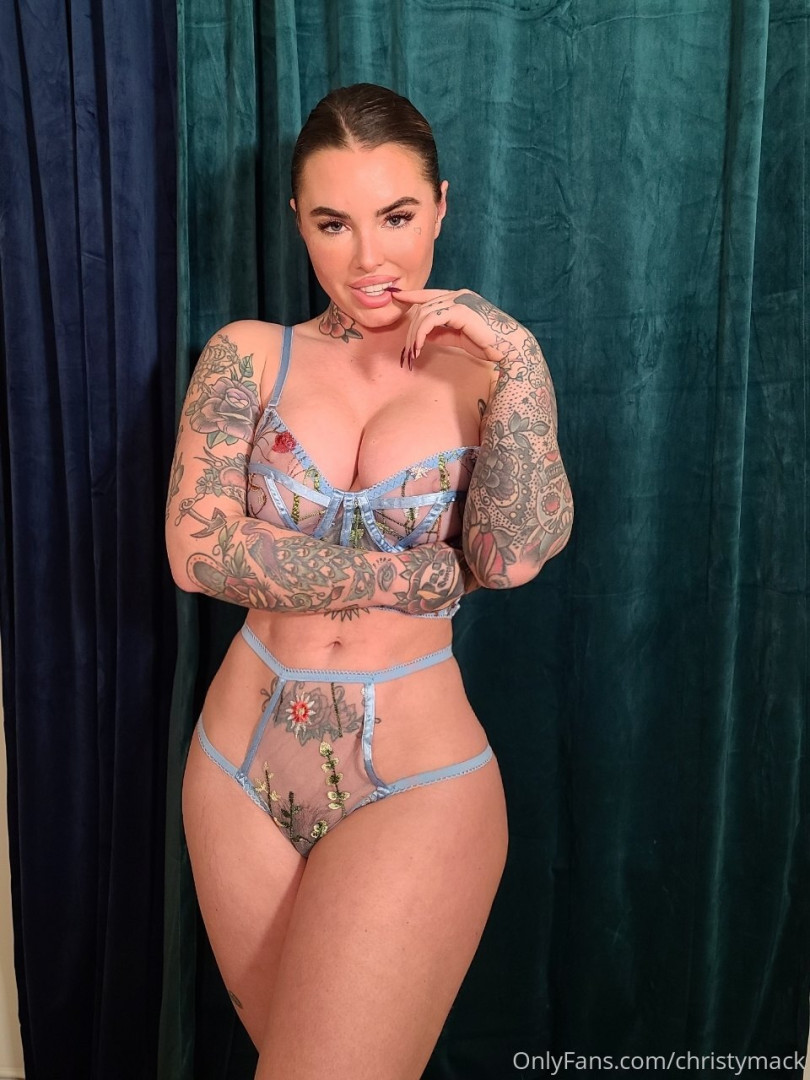 Photo by christymack published on September 1,2023 21:48:39 - BestThots