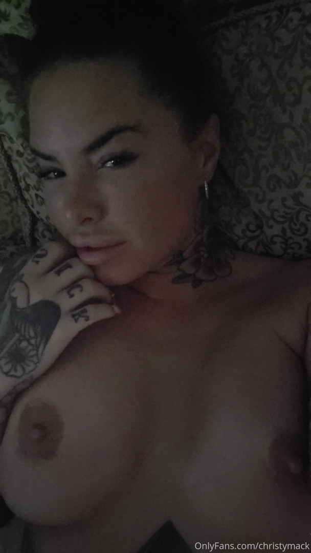 Photo by christymack published on September 1,2023 22:36:52 - BestThots
