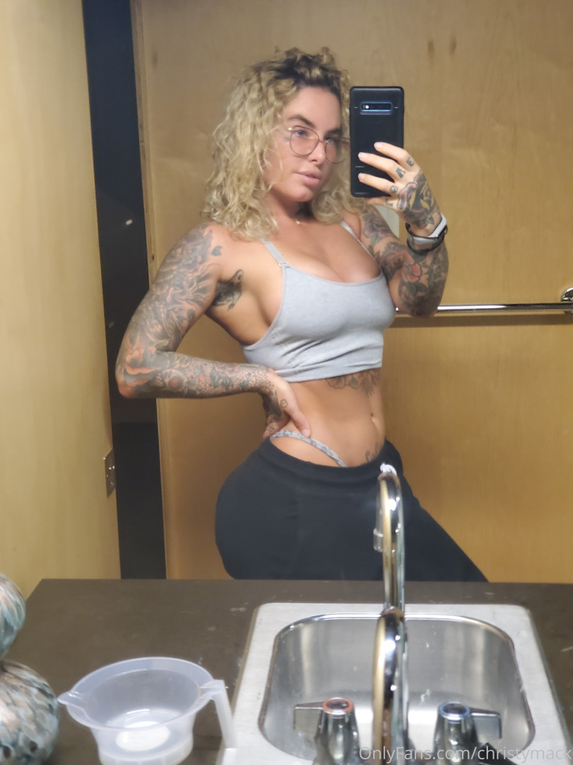 Photo by christymack published on September 1,2023 22:41:18 - BestThots