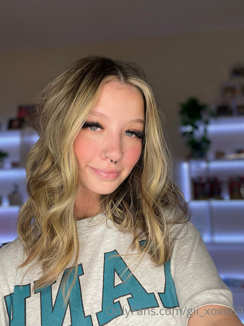 Photo by gii_xoxo69 published on November 6,2023 19:32:15 - BestThots