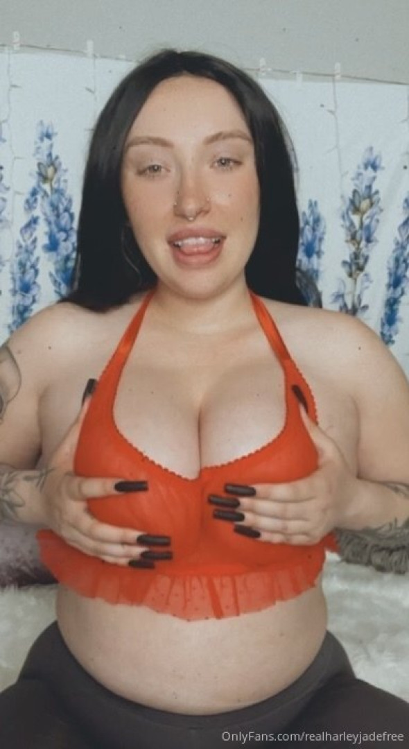 Photo by realharleyjadefree published on October 17,2023 03:47:29 - BestThots