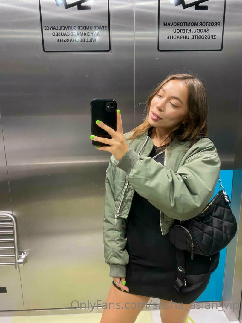 Photo by sasha_asian_vip published on June 5,2023 12:54:09 - BestThots