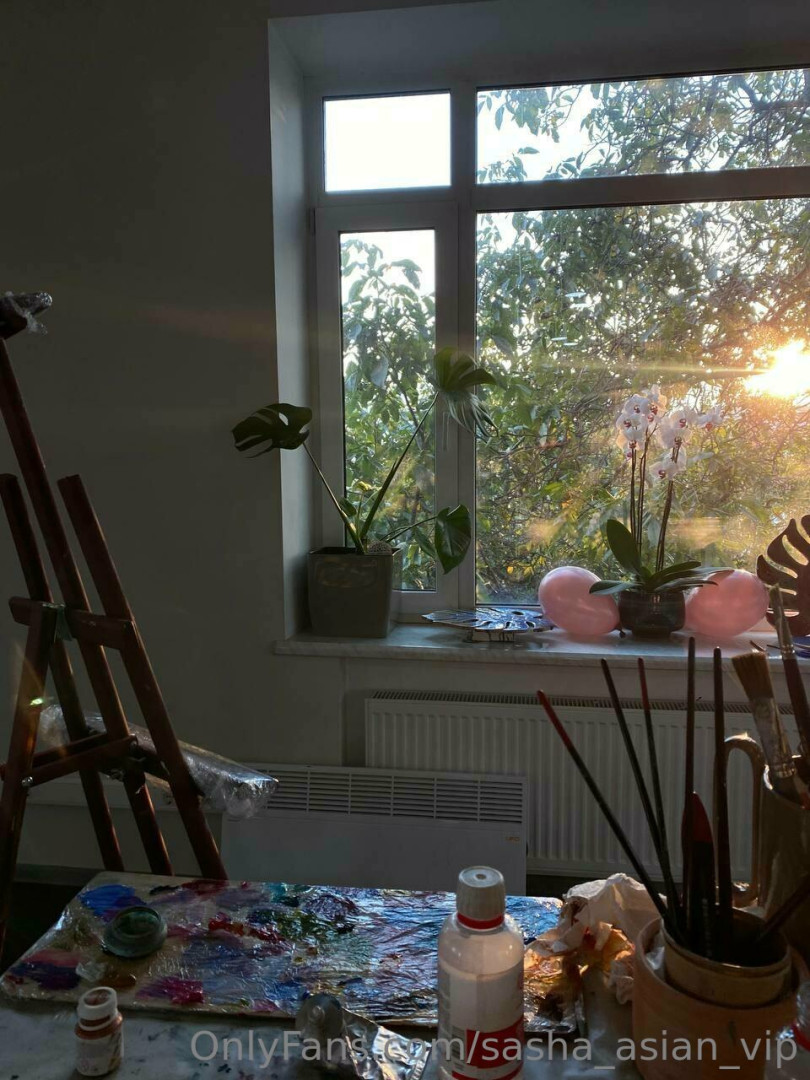 Photo by sasha_asian_vip published on June 5,2023 12:55:01 - BestThots