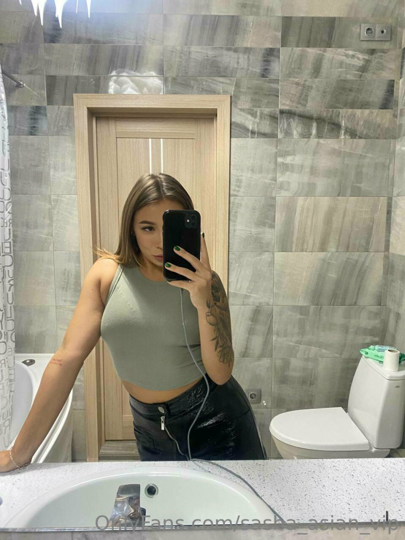 Photo by sasha_asian_vip published on June 5,2023 12:55:36 - BestThots