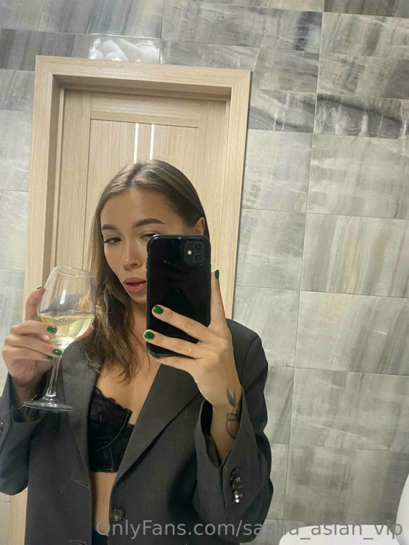 Photo by sasha_asian_vip published on June 5,2023 12:55:42 - BestThots