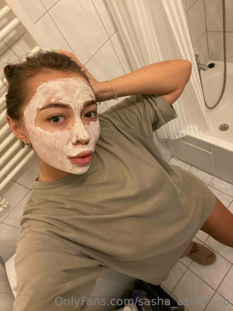 Photo by sasha_asian_vip published on June 5,2023 12:57:20 - BestThots