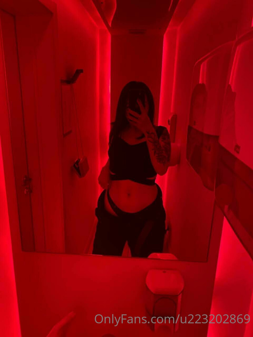 Photo by sasha_asian_vip published on June 5,2023 12:57:34 - BestThots