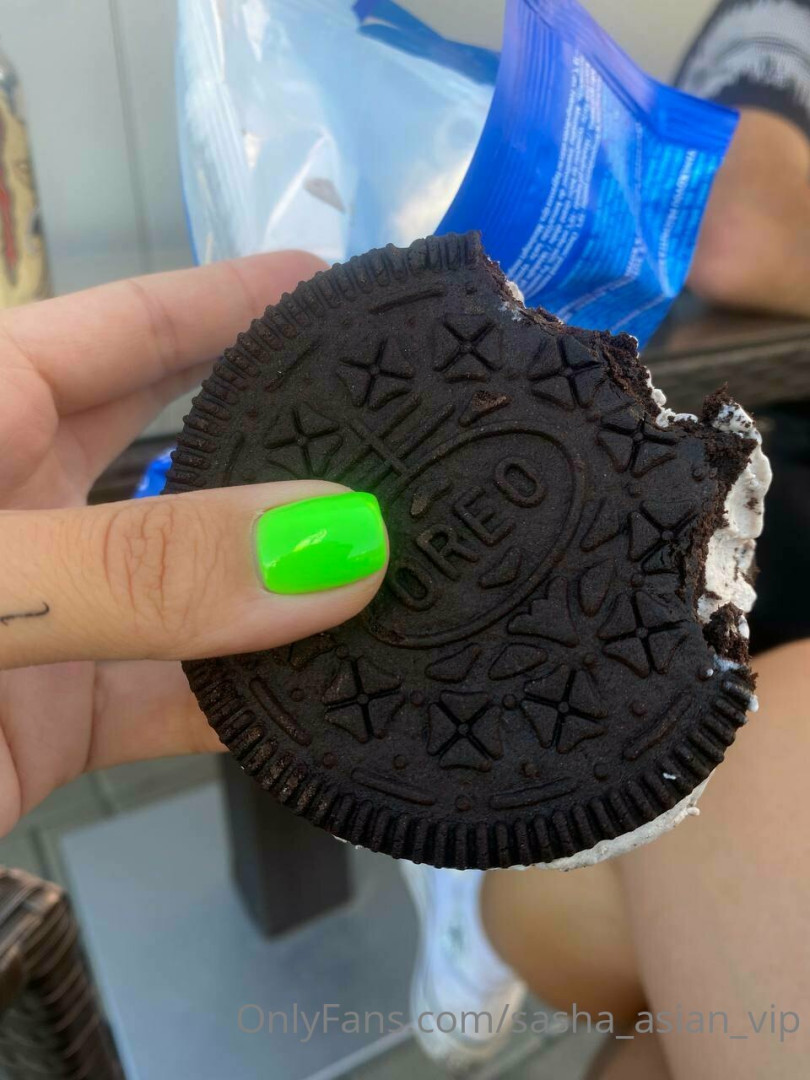 Photo by sasha_asian_vip published on June 5,2023 12:57:38 - BestThots