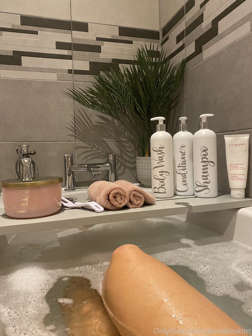 Photo by jennahoskins published on September 1,2023 09:38:54 - BestThots