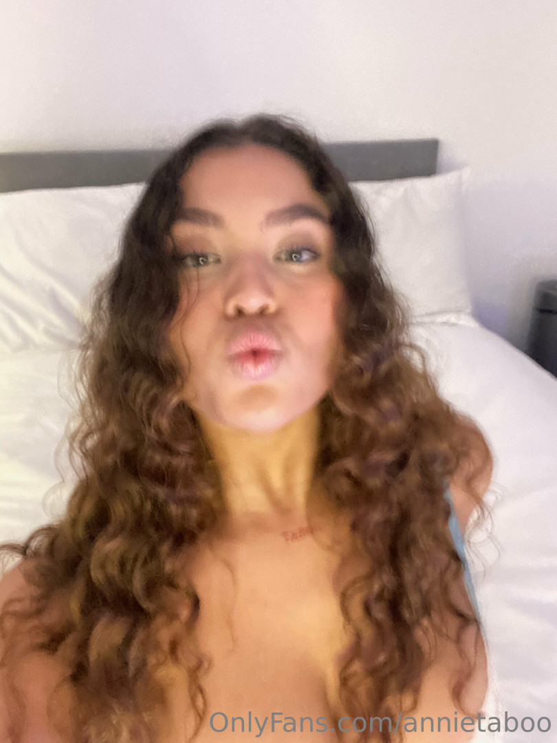 Photo by annietaboo published on November 23,2023 01:45:13 - BestThots