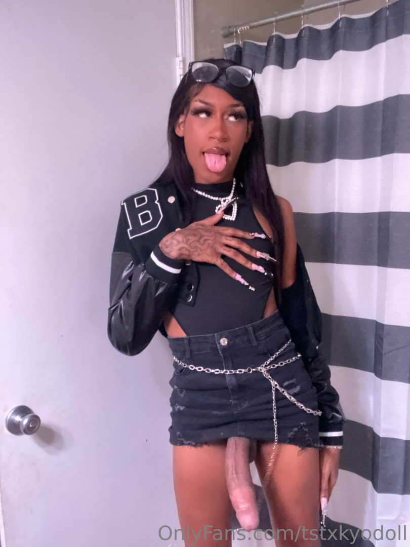 Photo by tstxkyodoll published on May 16,2023 14:07:31 - BestThots