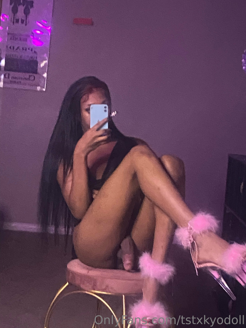 Photo by tstxkyodoll published on May 16,2023 14:08:05 - BestThots