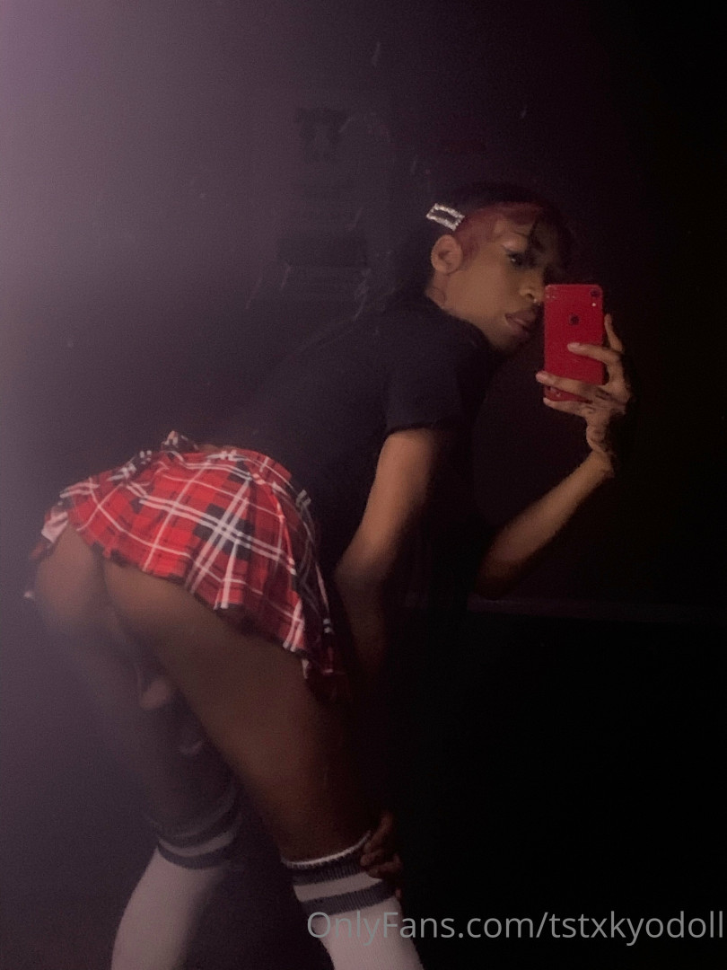 Photo by tstxkyodoll published on May 16,2023 14:08:22 - BestThots