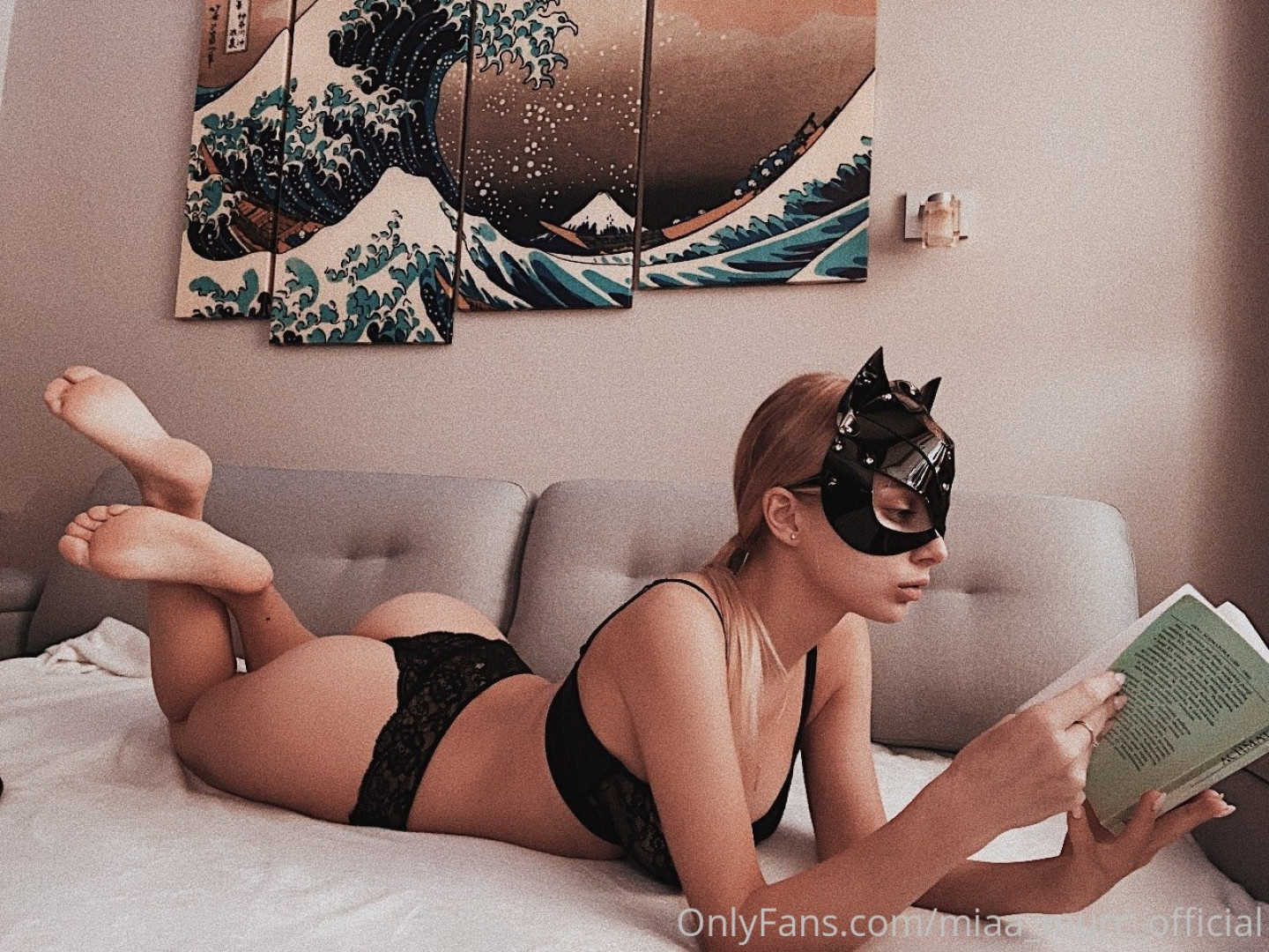 Photo by miaa_murr_official published on October 11,2023 19:45:52 - BestThots