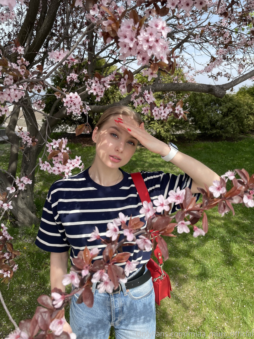Photo by miaa_murr_official published on October 11,2023 21:09:11 - BestThots