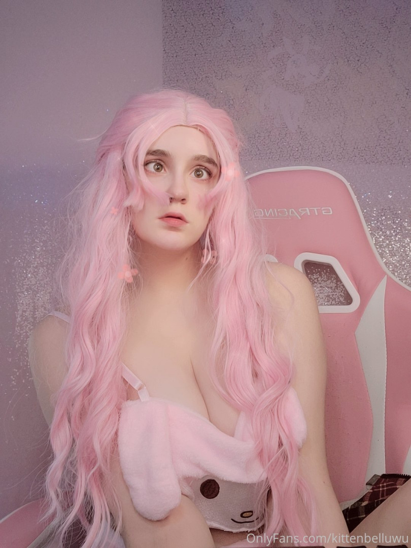 Photo by kittenbelluwu published on October 16,2023 05:25:25 - BestThots