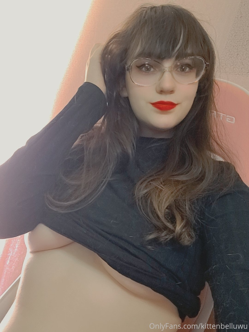 Photo by kittenbelluwu published on October 16,2023 05:58:22 - BestThots