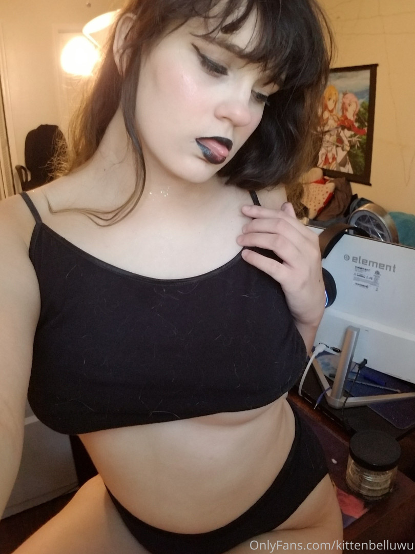 Photo by kittenbelluwu published on October 16,2023 12:43:16 - BestThots