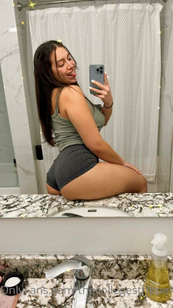 Photo by thecollegestripper published on August 1,2023 05:00:07 - BestThots