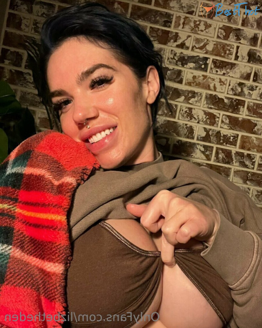 lizbetheden #9411015