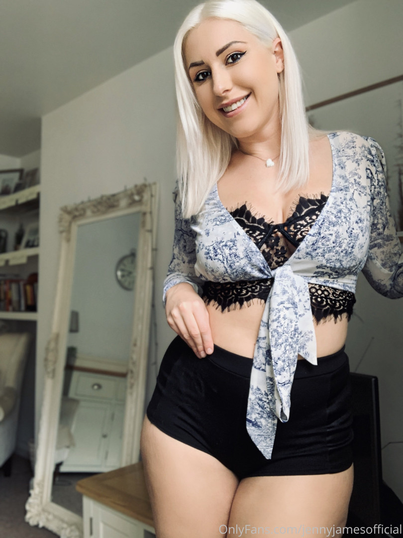 Photo by bigbootyjennyjames published on October 15,2023 23:06:42 - BestThots