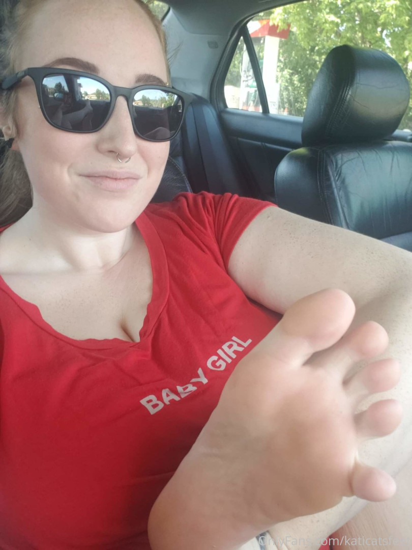 Photo by katicatsfeet published on October 12,2023 12:47:40 - BestThots