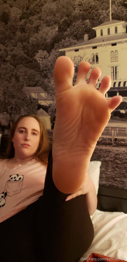 Photo by katicatsfeet published on October 12,2023 12:50:39 - BestThots