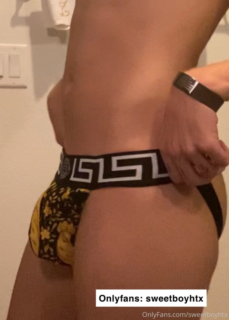 Photo by sweetboyhtx published on October 11,2023 02:48:48 - BestThots