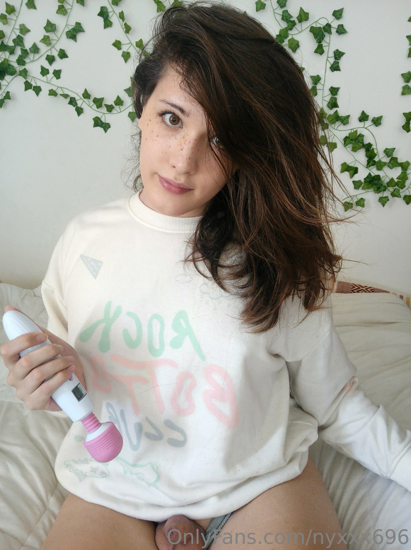 Photo by nyxxx696 published on May 19,2023 23:55:16 - BestThots