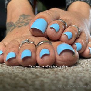 deedeericanfeet #9301428