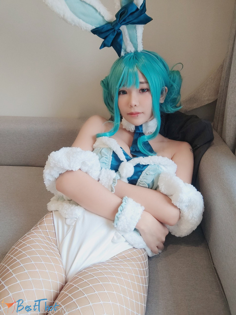 Photo by minichu published on December 18,2024 07:07:39 - BestThots