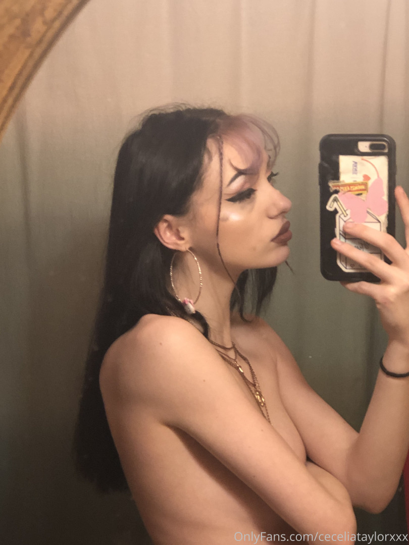 Photo by ceceliataylorxxx published on October 15,2023 21:14:53 - BestThots