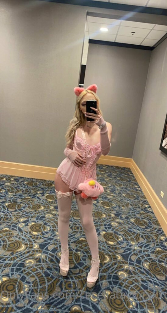 Photo by ceceliataylorxxx published on October 15,2023 21:59:21 - BestThots