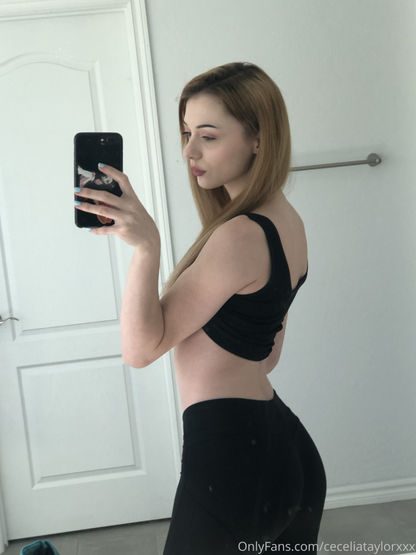 Photo by ceceliataylorxxx published on October 15,2023 22:23:08 - BestThots