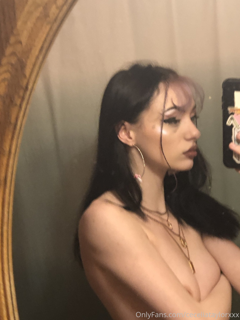 Photo by ceceliataylorxxx published on October 15,2023 22:24:34 - BestThots
