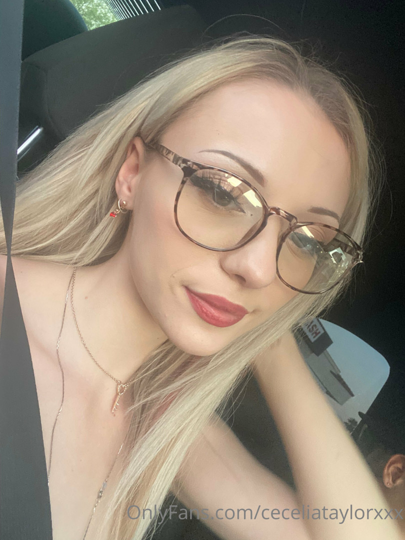 Photo by ceceliataylorxxx published on October 15,2023 22:36:41 - BestThots