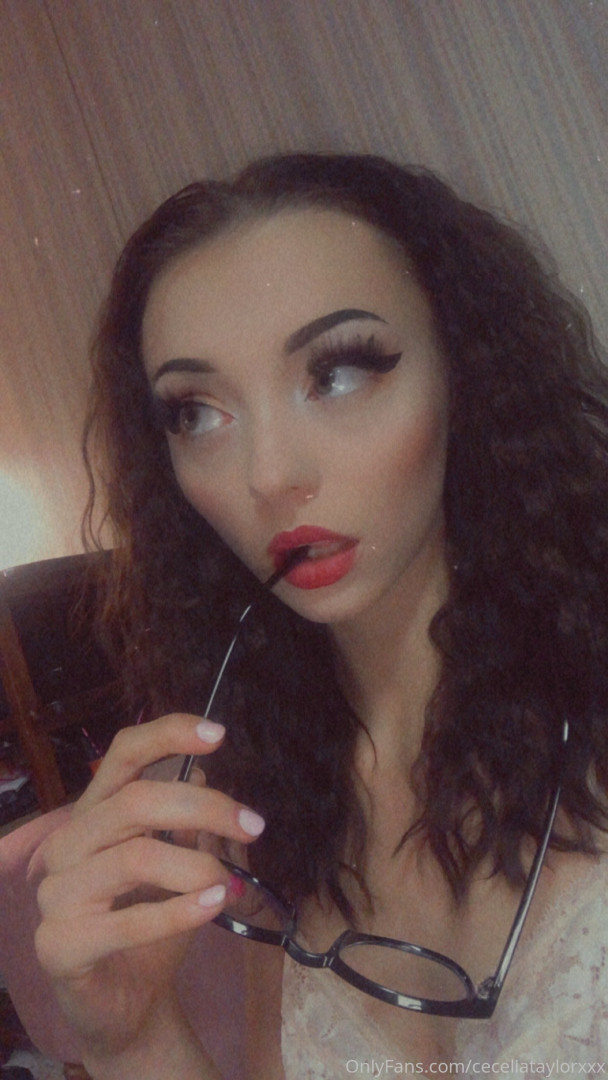 Photo by ceceliataylorxxx published on October 15,2023 22:40:22 - BestThots