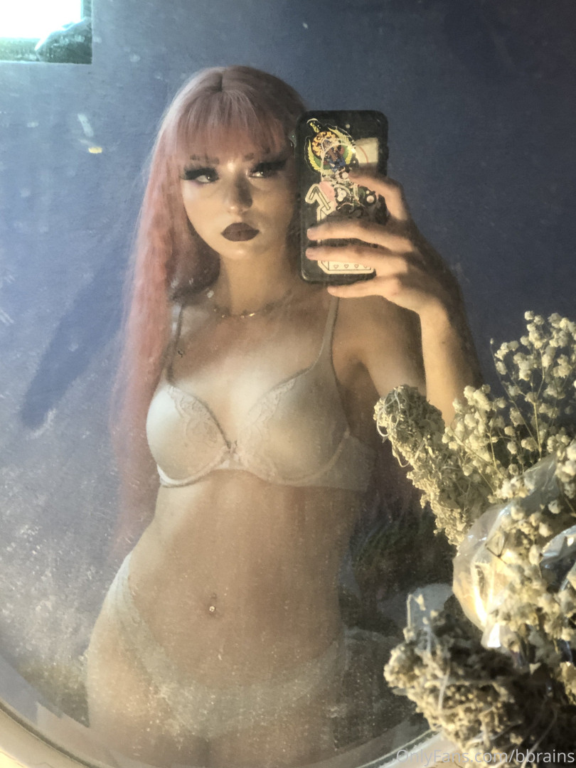 Photo by ceceliataylorxxx published on October 15,2023 22:47:54 - BestThots