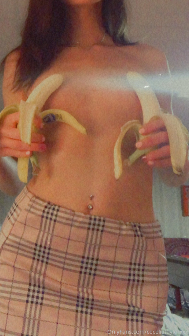Photo by ceceliataylorxxx published on October 15,2023 22:58:21 - BestThots