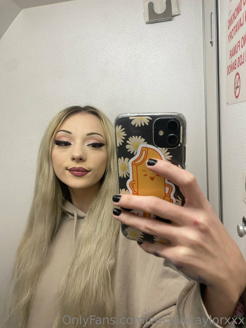 Photo by ceceliataylorxxx published on October 15,2023 22:58:31 - BestThots