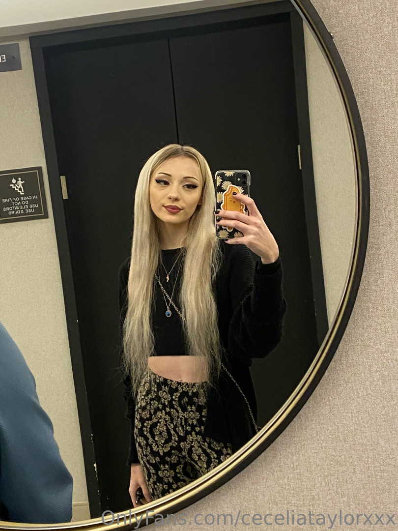 Photo by ceceliataylorxxx published on October 15,2023 23:17:11 - BestThots
