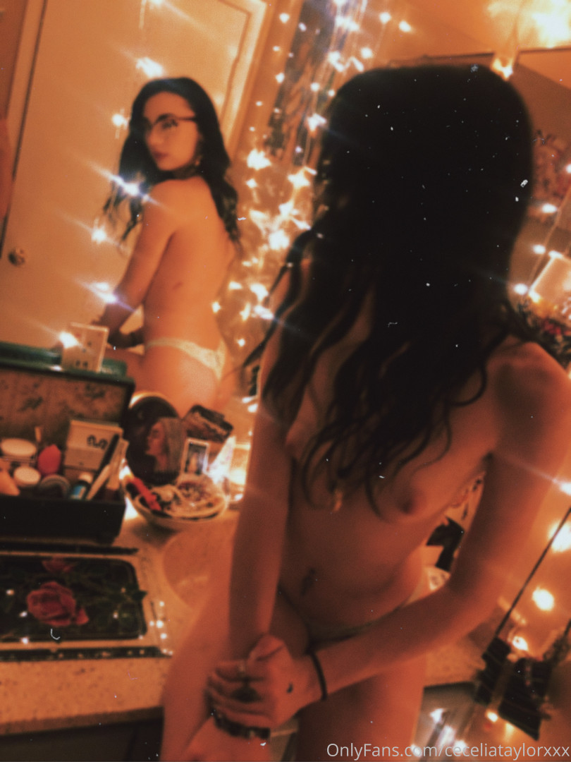 Photo by ceceliataylorxxx published on October 15,2023 23:19:51 - BestThots