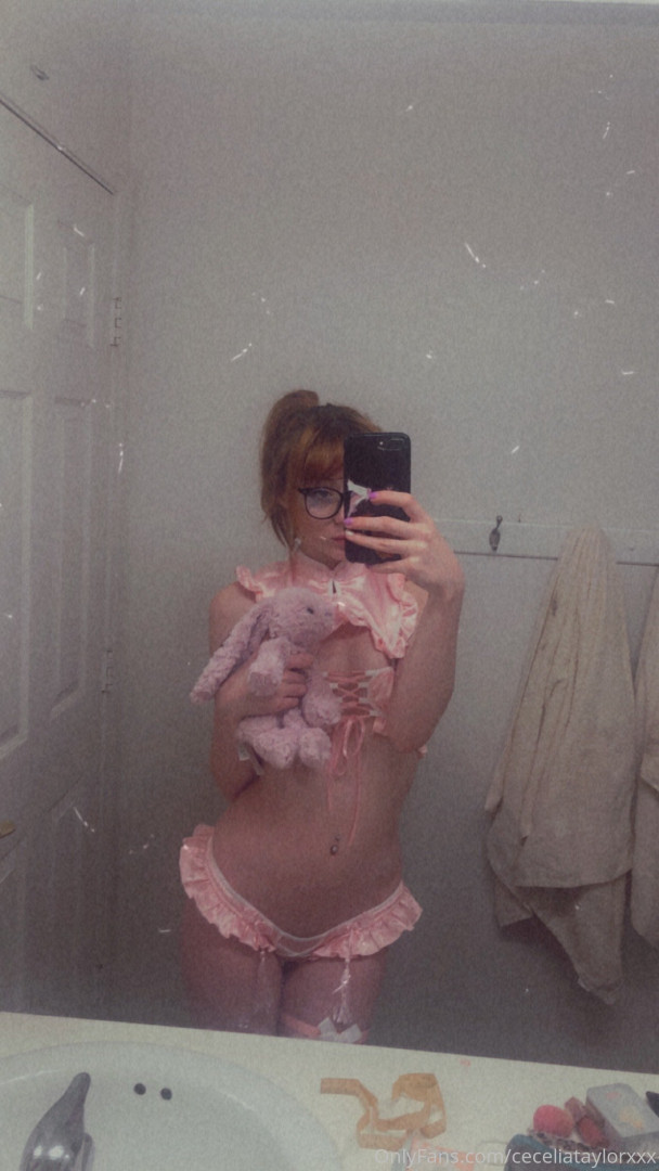 Photo by ceceliataylorxxx published on October 15,2023 23:22:41 - BestThots