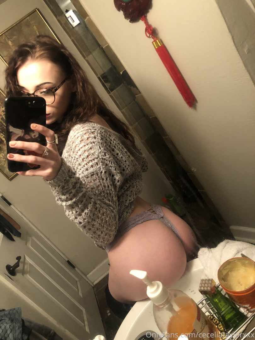 Photo by ceceliataylorxxx published on October 15,2023 23:23:56 - BestThots